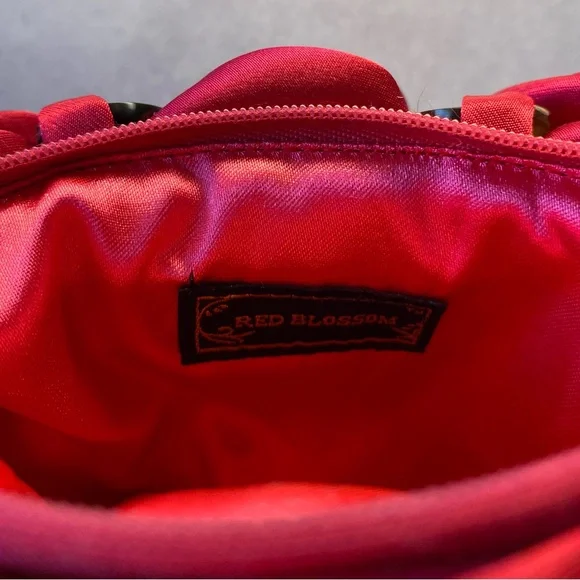 👛Hot Pink Satin Roses Evening Bag - Picture 9 of 11